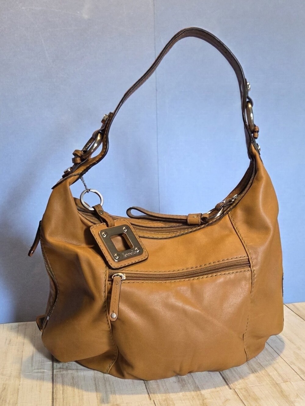 Tignanello Tan Leather Hobo Shoulder Bag - Picture 5 of 7